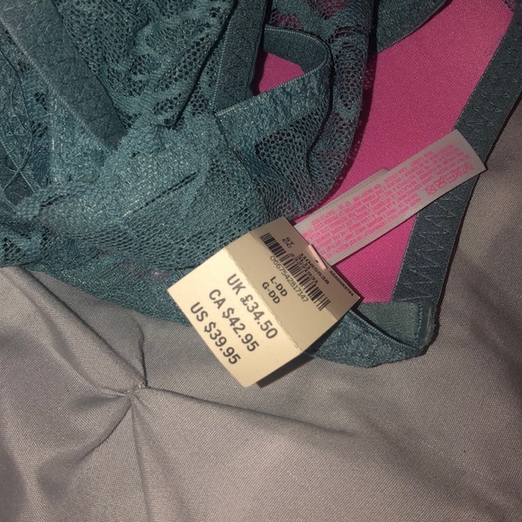 6 Victoria Secret Push-Up Bralettes - Picture 2 of 3